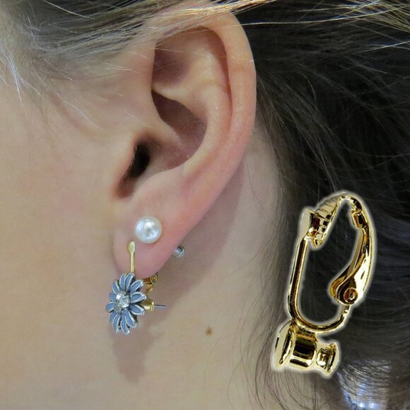 Earring Converters -NEW- Set of 12 (6 Pairs)Clip-on Clasps Non Pierced Goldtone - Picture 1 of 8